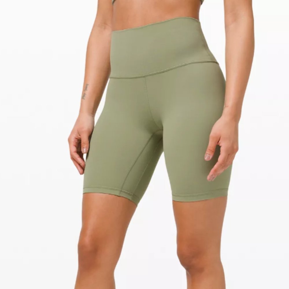 Lululemon align high rise short 8"
